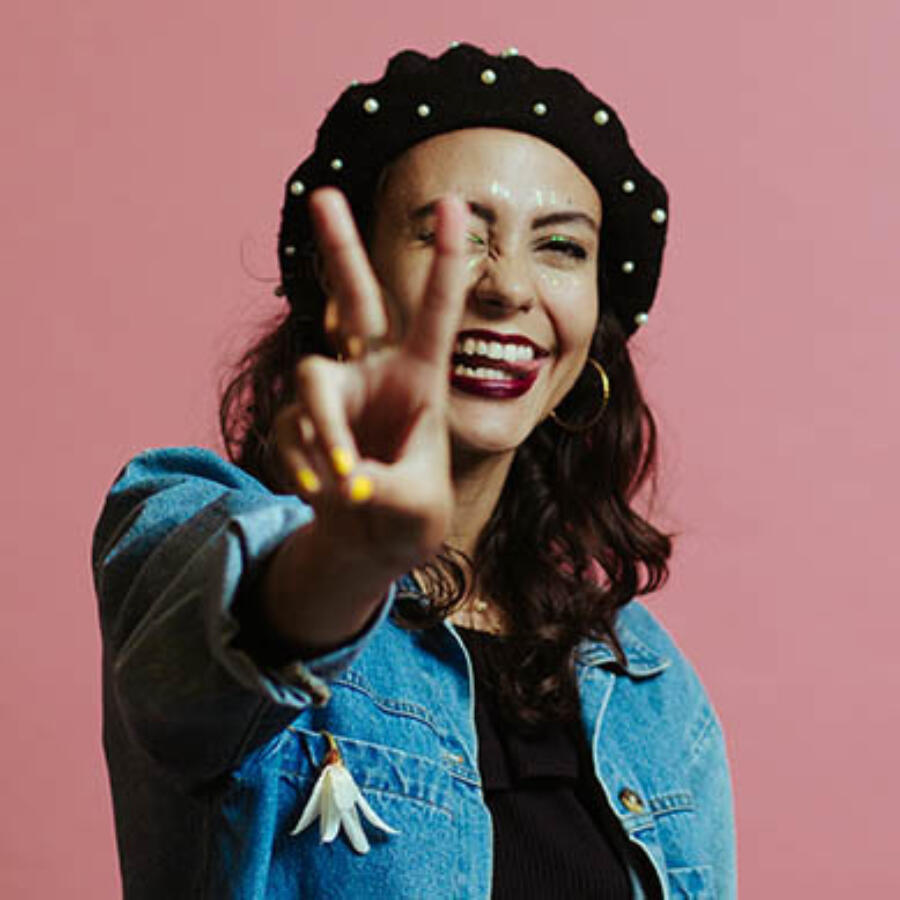 Gliiter peace sign 500x500